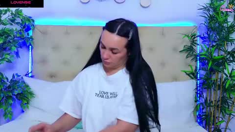 daliyaa_ online show from July 30, 12:15 pm