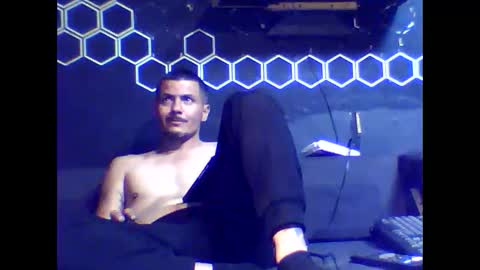 Snapshot of dallaslove23 chatting on January 6, 10:52 am dallaslove23 online show from January 6, 10:52 am