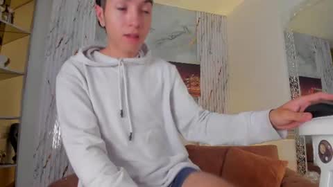 Snapshot of dallen_grant chatting on July 19, 1:15 pm Dallen Grant online show from July 19, 1:15 pm