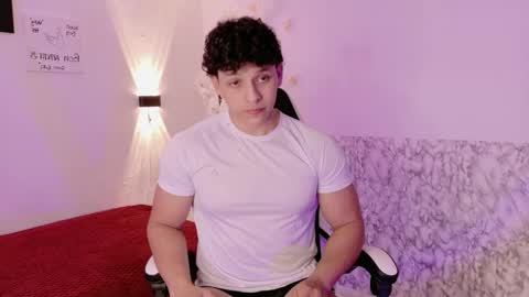 Snapshot of dalton_bigcock chatting on May 6, 3:02 am dalton_bigcock online show from May 6, 3:02 am