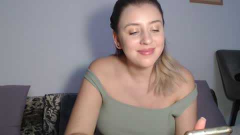 Maria online show from December 1, 9:20 pm