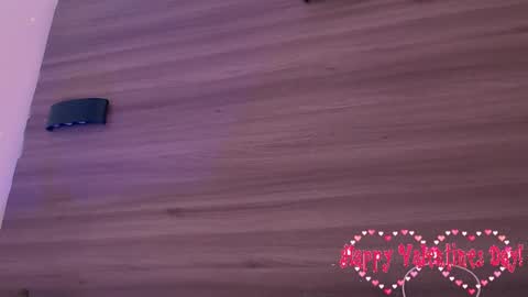         online show from February 15, 7:51 am