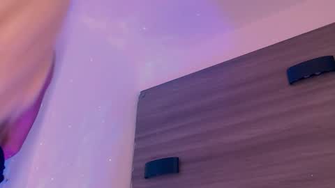         online show from February 20, 6:59 am