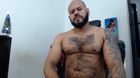 damian64436171 online show from November 27, 5:37 pm