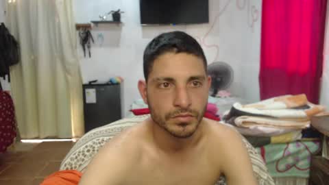 Snapshot of damian_29 chatting on May 27, 7:00 pm Damian online show from May 27, 7:00 pm