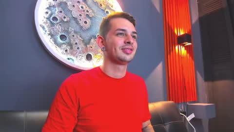 Snapshot of damian__oliver chatting on December 16, 7:26 am Damian Oliver online show from December 16, 7:26 am