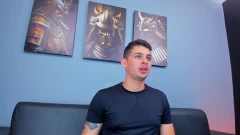 Snapshot of damian__oliver chatting on February 17, 4:09 am Damian Oliver online show from February 17, 4:09 am