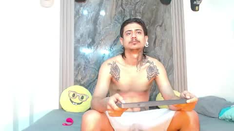 damian_and_camerum online show from May 5, 3:25 am