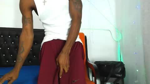 damian_hart_24cm online show from November 20, 10:15 am