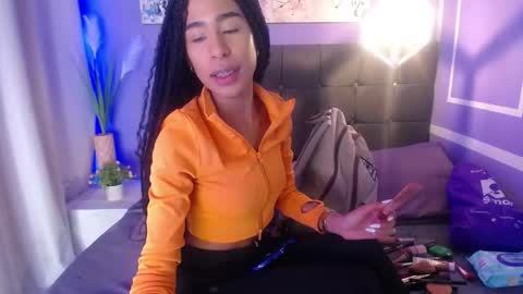 Snapshot of damian_n_lissa chatting on November 16, 2:06 am damian_n_lissa online show from November 16, 2:06 am