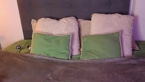 damian_n_lissa online show from April 27, 11:36 pm