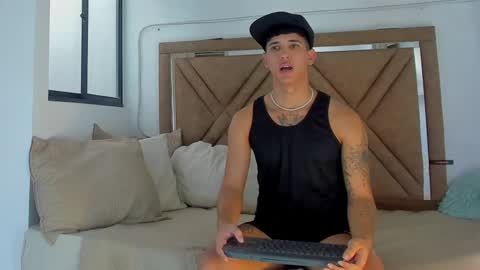 damian key online show from December 13, 8:26 pm