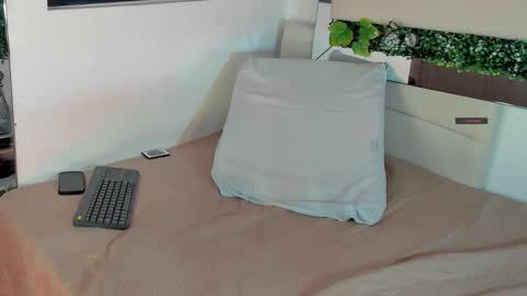 damian key online show from September 25, 4:05 am