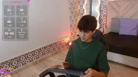 Snapshot of damian_tay chatting on April 17, 11:35 am damian_tay online show from April 17, 11:35 am