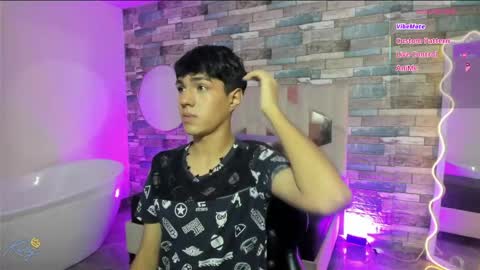 Snapshot of damian_tay chatting on May 14, 11:39 am damian_tay online show from May 14, 11:39 am