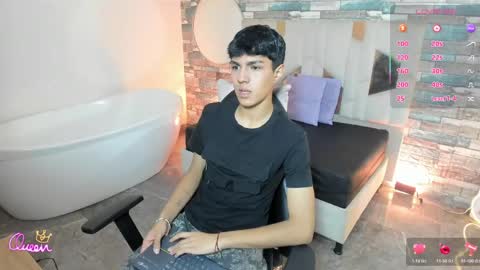 Snapshot of damian_tay chatting on May 18, 11:38 am damian_tay online show from May 18, 11:38 am
