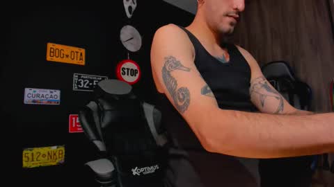 Daamiancox online show from October 10, 5:45 pm