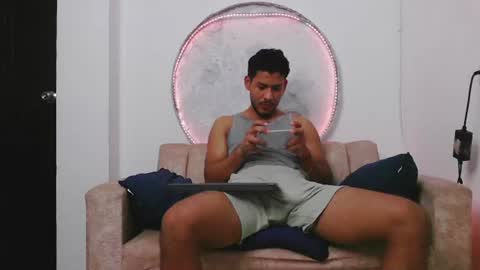 instagram damiannreed. online show from June 23, 11:03 pm