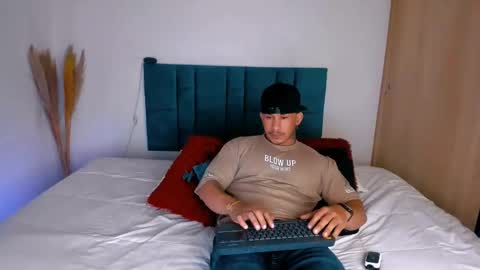 INSTAGRAM  DAMMIANMILLEROFICIAL online show from November 23, 2:44 am