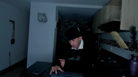 INSTAGRAM  DAMMIANMILLEROFICIAL online show from February 18, 1:12 am