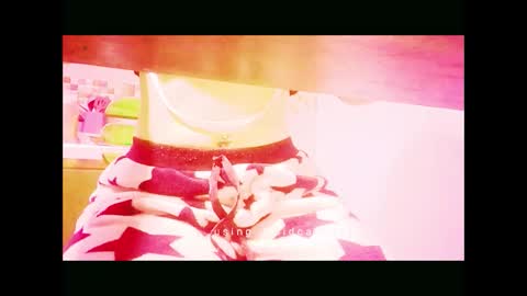 Snapshot of dammmtry chatting on February 10, 12:50 pm Sophie online show from February 10, 12:50 pm