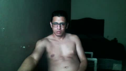 Snapshot of damnsexy0102 chatting on December 18, 9:15 am DamnSexy0102 online show from December 18, 9:15 am