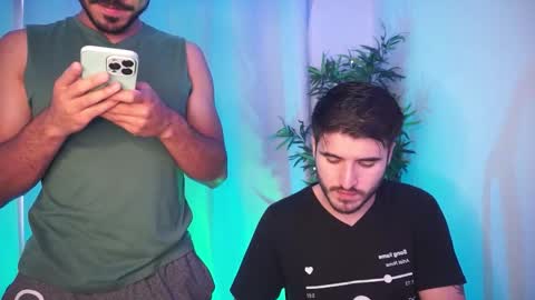 Snapshot of damon_frost chatting on December 15, 7:07 pm damon_frost online show from December 15, 7:07 pm