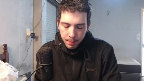 Snapshot of damon_hell chatting on July 14, 12:55 pm Damon online show from July 14, 12:55 pm