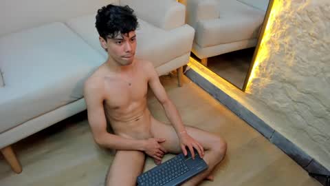 Snapshot of damon_nort chatting on December 29, 12:30 am DEMON NORTH online show from December 29, 12:30 am