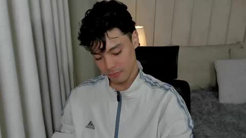 Snapshot of damon_nort chatting on March 10, 6:01 pm DEMON NORTH online show from March 10, 6:01 pm