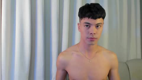 Snapshot of damon_nort chatting on December 4, 6:27 pm DEMON NORTH online show from December 4, 6:27 pm