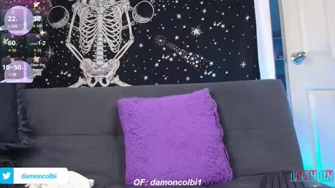 Snapshot of damoncolbi chatting on September 14, 12:10 am damoncolbi online show from September 14, 12:10 am