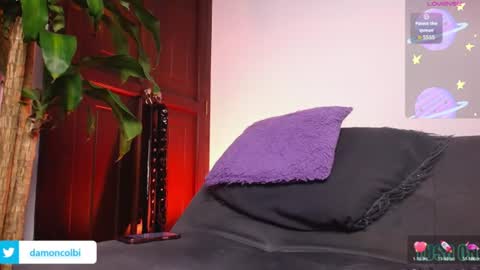 Snapshot of damoncolbi chatting on August 3, 12:42 am damoncolbi online show from August 3, 12:42 am