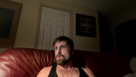 Snapshot of damontsi chatting on March 14, 8:31 am damontsi online show from March 14, 8:31 am