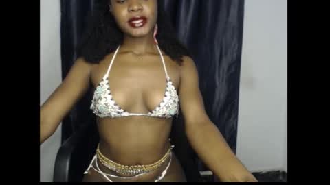 leah online show from December 5, 4:21 am