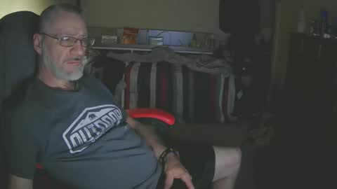 dan137111 online show from April 23, 10:36 am