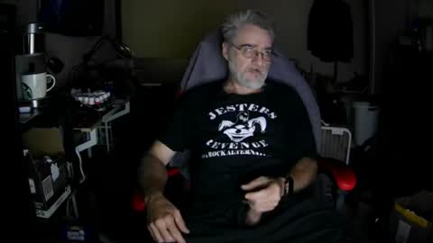 dan137111 online show from July 17, 10:44 am