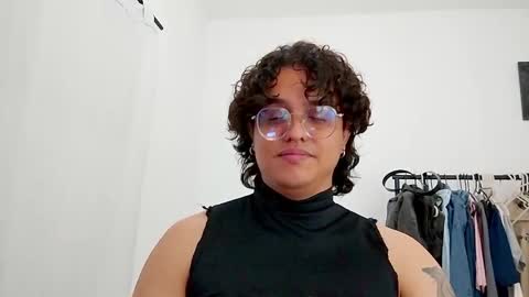 Diane Blosson online show from March 5, 2:07 am