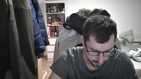 King Dan online show from December 2, 7:27 pm