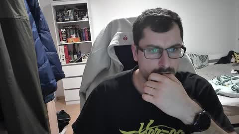 King Dan online show from December 13, 7:43 pm