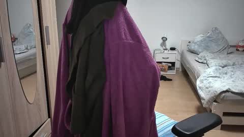 King Dan online show from October 1, 8:37 pm