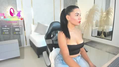 D A N A  online show from July 15, 7:30 pm