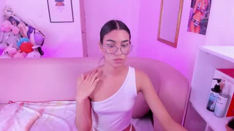 dana_paula online show from March 11, 3:45 pm