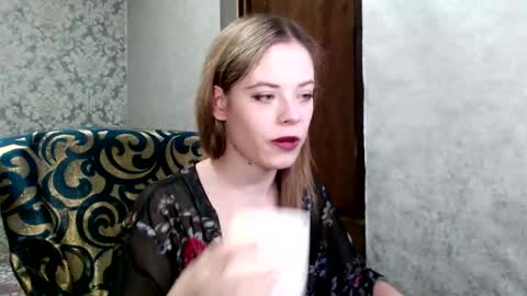 Snapshot of dana_smilex chatting on November 12, 7:24 pm Dana SmileX online show from November 12, 7:24 pm