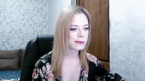 Dana SmileX online show from April 25, 7:33 pm