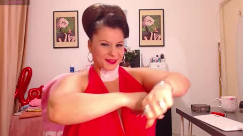 Snapshot of danahot4u chatting on May 6, 10:15 pm dana online show from May 6, 10:15 pm