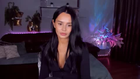 DanaMiers online show from May 1, 6:07 am