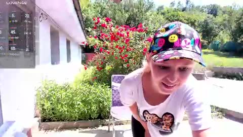 Snapshot of danamily chatting on June 11, 8:34 am Denisa personalized vinyl photo wallpaper 95-cm length 239-cm height with danamilys autograph or photo on request personaliz online show from June 11, 8:34 am