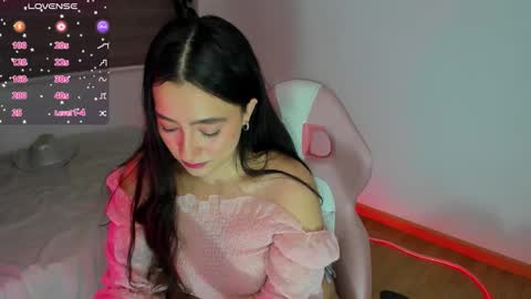 Snapshot of danay_01 chatting on October 7, 11:46 pm danay_01 online show from October 7, 11:46 pm