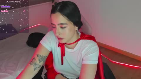 Snapshot of danay_01 chatting on October 31, 8:21 pm danay_01 online show from October 31, 8:21 pm